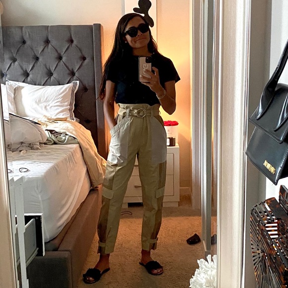 FRAME Tonal Blocked Cargo Pants - Picture 5 of 5